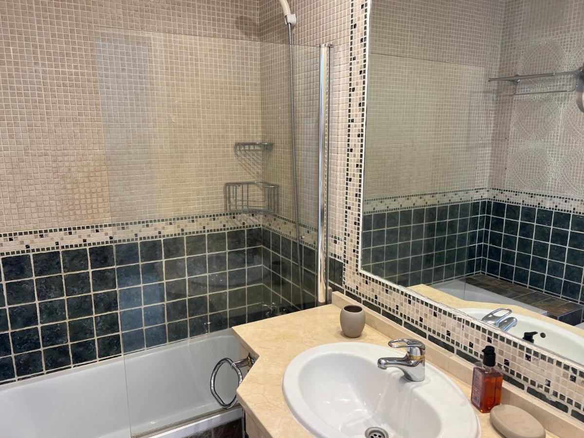 Spacious Golden Mile Townhouse * Marbella